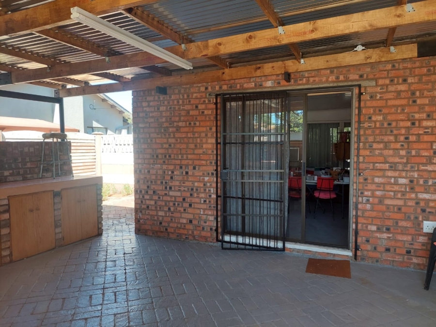 3 Bedroom Property for Sale in Hadison Park Northern Cape